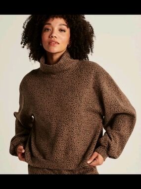 Abercrombie & Fitch Brown Leopard-Print Cowl Sweater